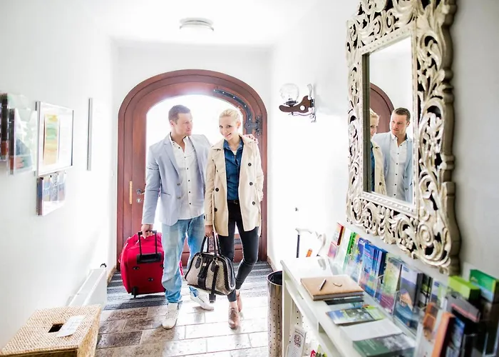 弗利恩沃南拉奇普林斯霍夫酒店 公寓 *